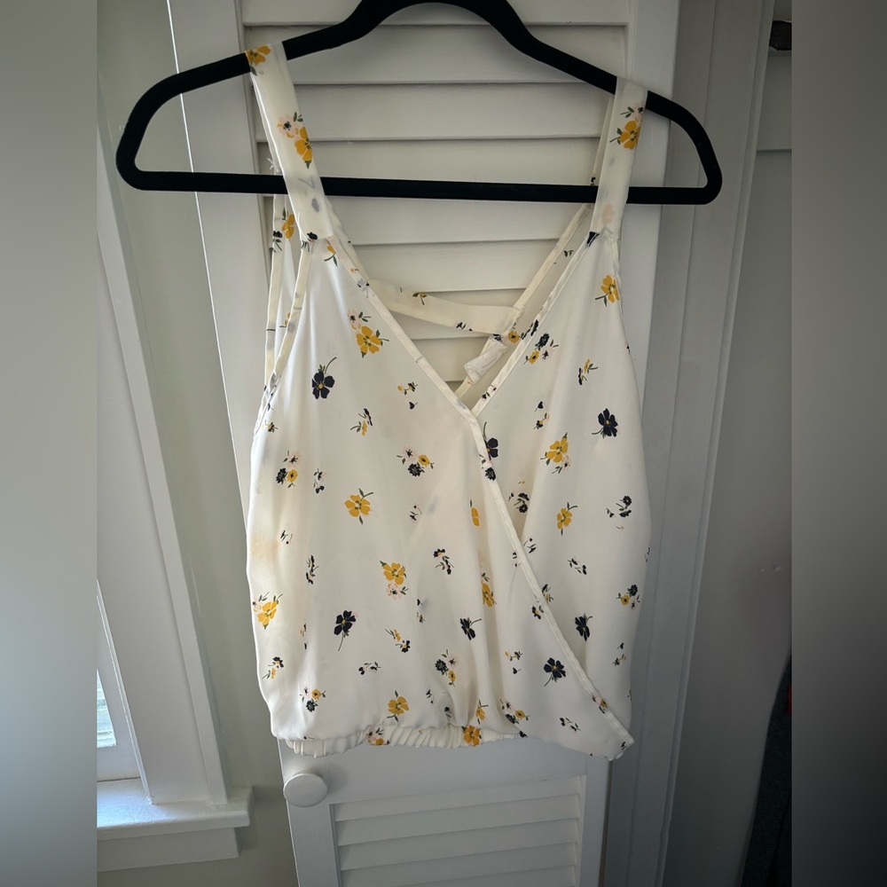 Women’s floral patterned tank top